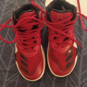 Boys sneakers size 11